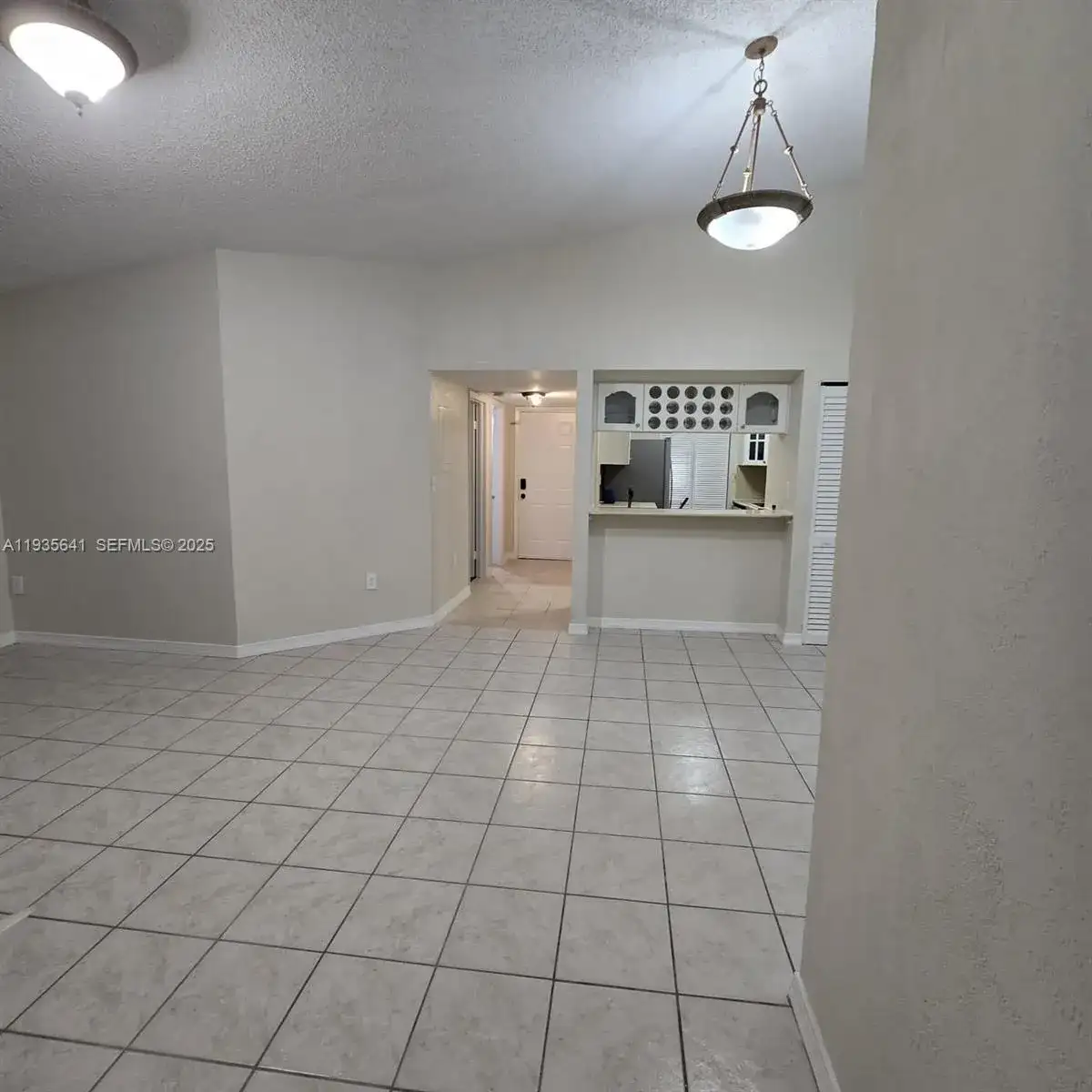 811 NE 199th St # 33, Miami FL 33179 photo 5