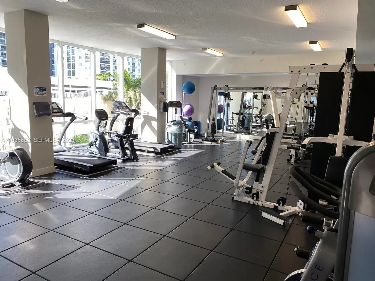 601 NE 23rd St # 706, Miami FL 33137