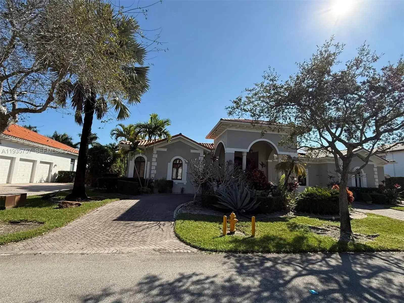 18765 SW 78th Ct, Cutler Bay FL 33157 photo 2