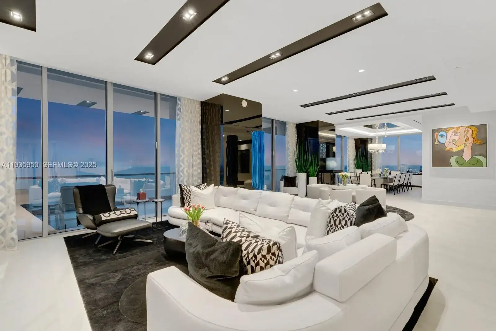 18501 Collins Ave # 2304, Sunny Isles Beach FL 33160 photo 2