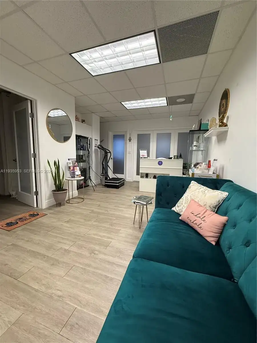 717 Ponce De Leon Blvd # 206, Coral Gables FL 33134 photo 5