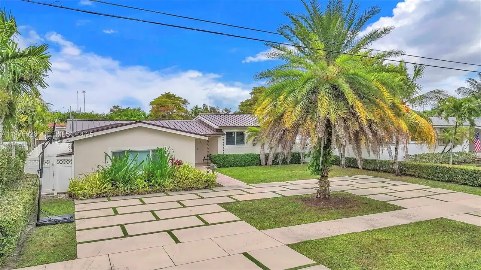 851 Bluebird Ave, Miami Springs FL 33166 photo 4