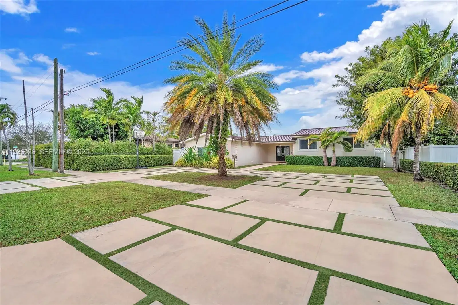 851 Bluebird Ave, Miami Springs FL 33166 photo 5