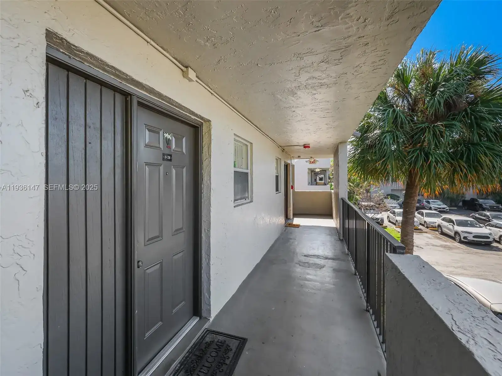 130 NW 87th Ave # H216, Miami FL 33172 photo 2