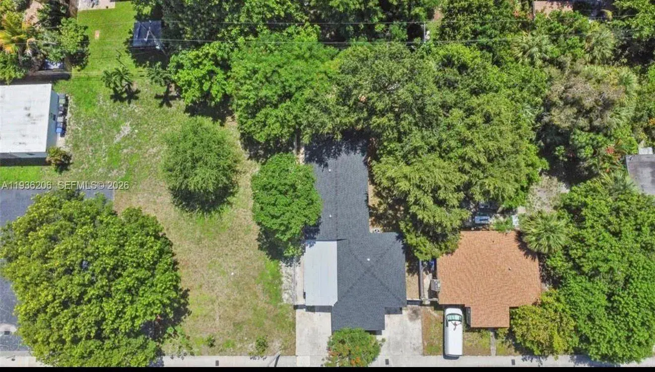 1220 N Andrews Ave, Fort Lauderdale FL 33311
