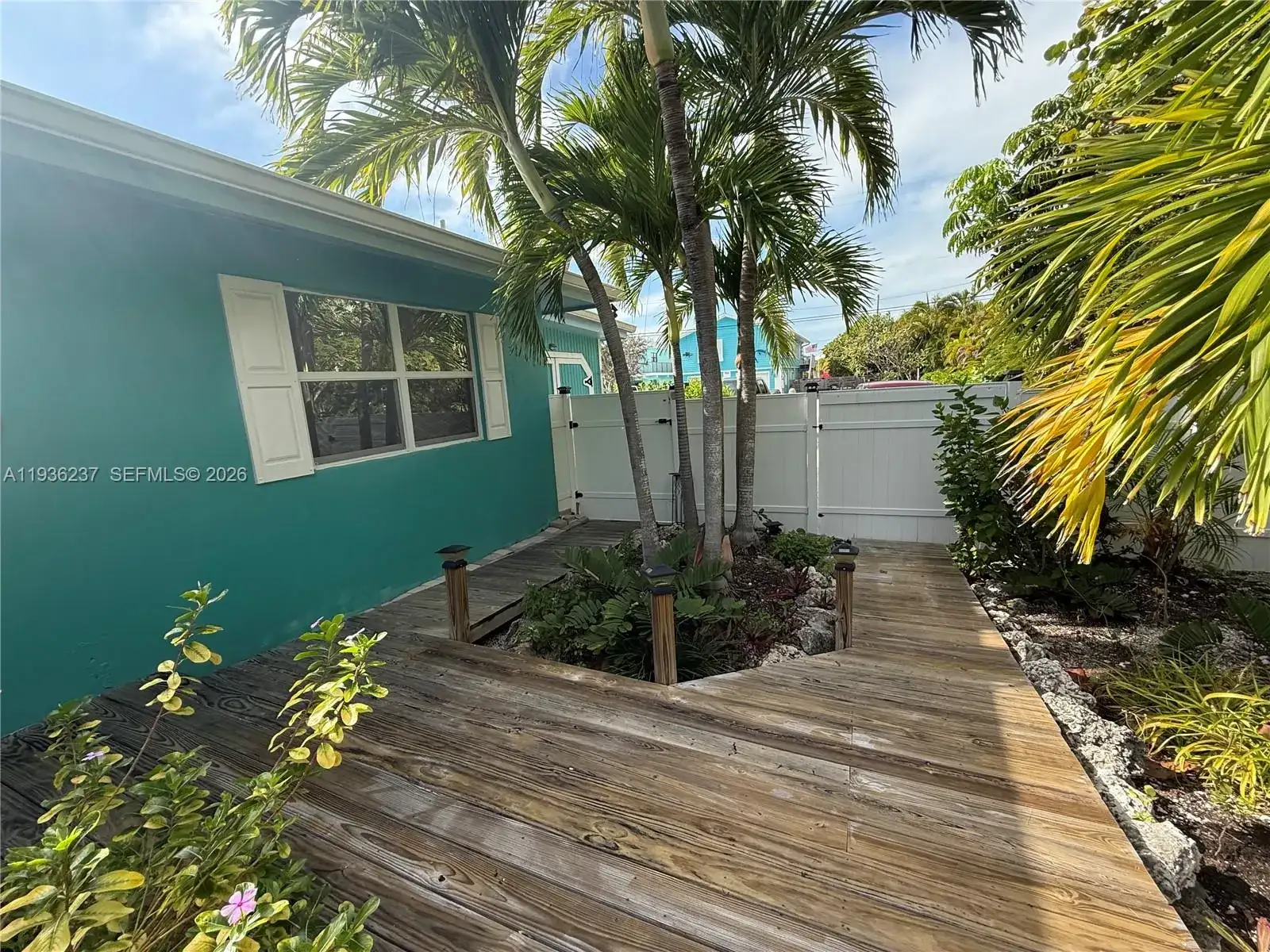 715 E Caribbean Dr E, Lower Keys FL 33042 photo 2
