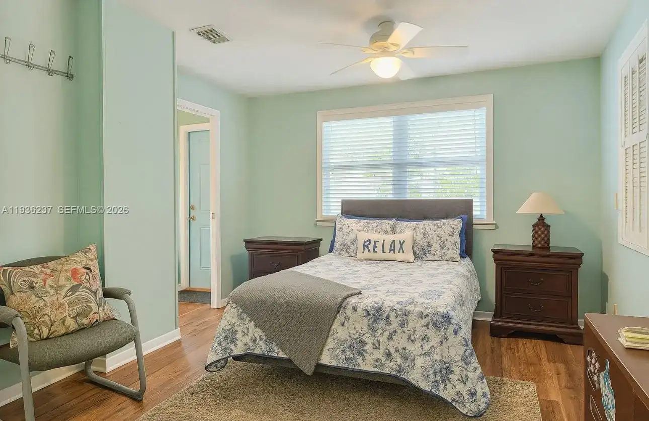715 E Caribbean Dr E, Lower Keys FL 33042 photo 5