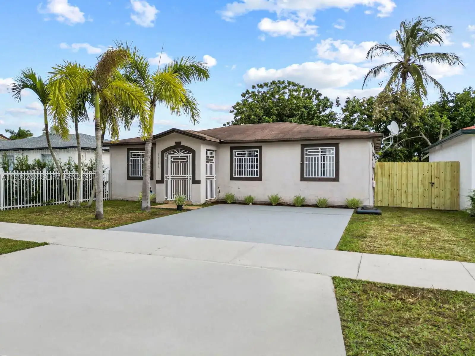 28901 SW 150th Pl, Homestead FL 33033 photo 2