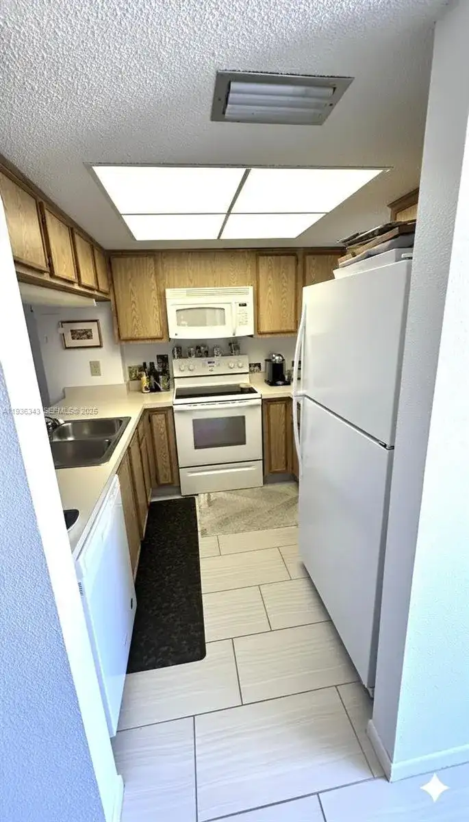 3111 Pass A Grille Way # 110, St Petersburg FL 33706 photo 2