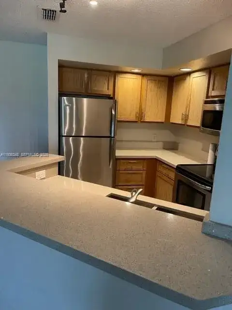 3430 N Pinewalk Dr N # 625, Margate FL 33063 photo 2