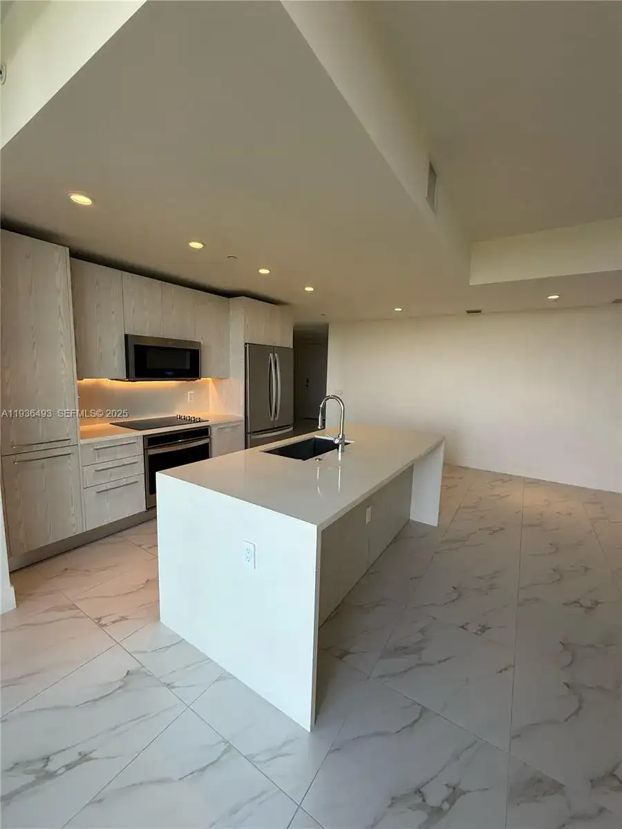 2000 Metropica Way # 901, Sunrise FL 33323 photo 2