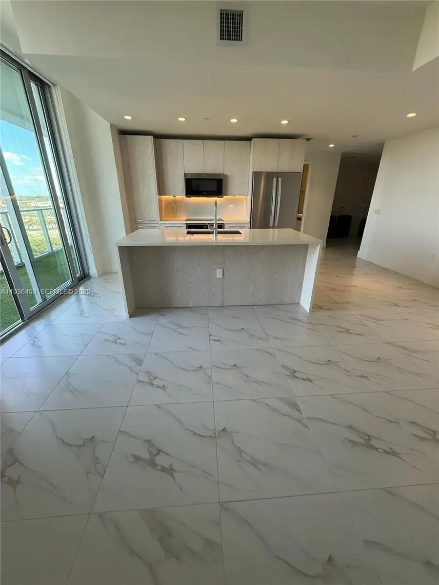 2000 Metropica Way # 901, Sunrise FL 33323 photo 3