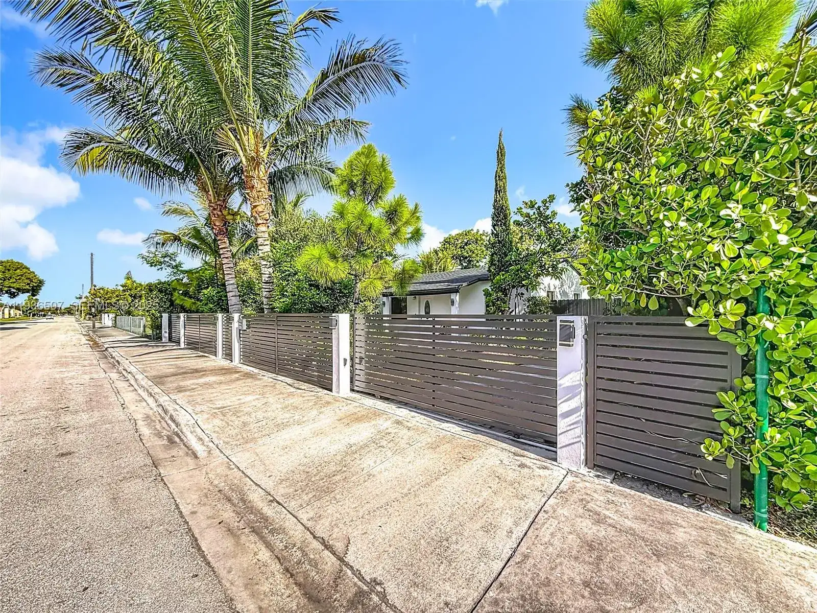 10045 SW 172nd St, Miami FL 33157 photo 4