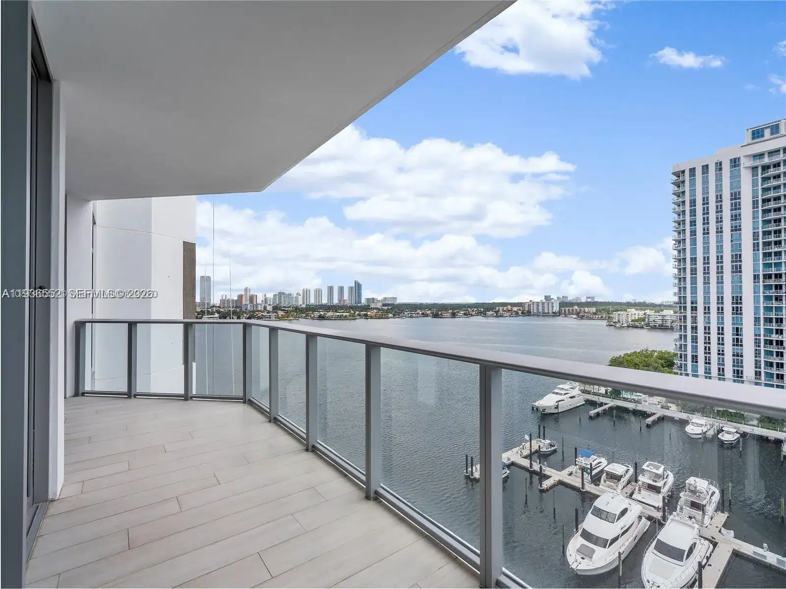 17301 Biscayne Blvd # 1105, North Miami Beach FL 33160 photo 2