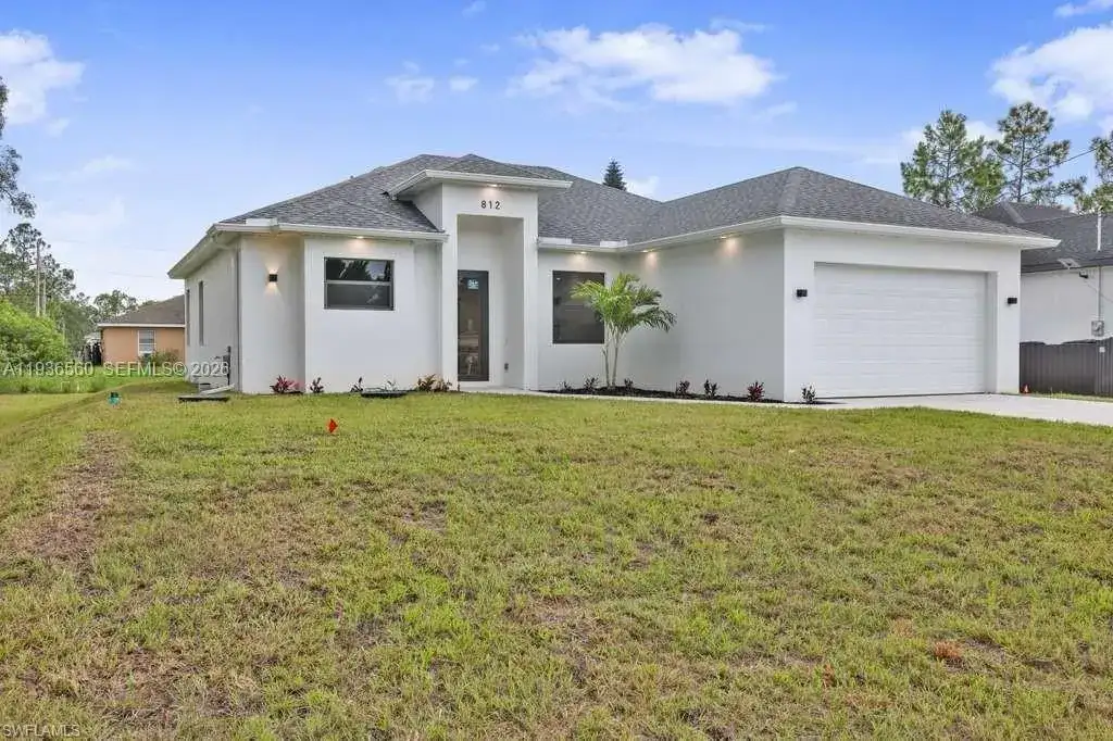 812 HOMESTEAD, Lehigh Acres FL 33974 photo 2
