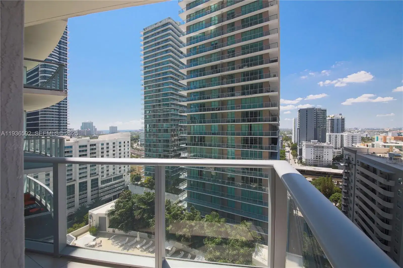 1100 S Miami Ave # 1707, Miami FL 33130 photo 4