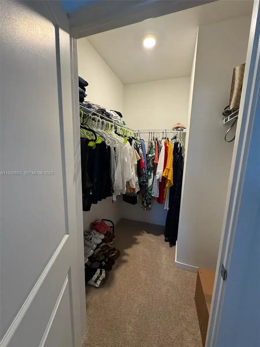 141 NE 13th Ter, Homestead FL 33033 photo 5