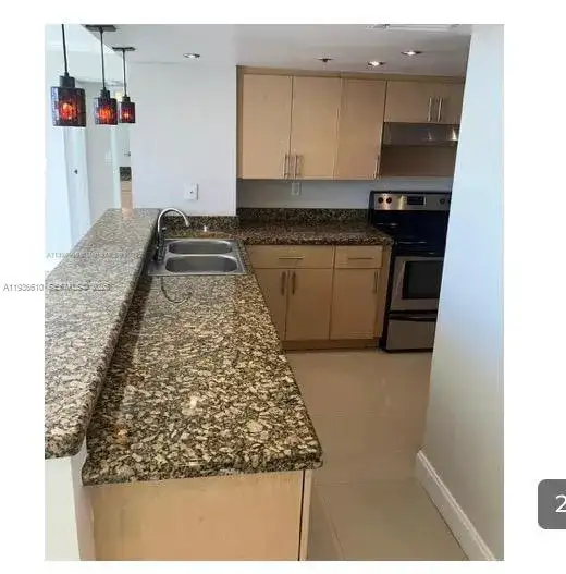 7601 E Treasure Dr # 911, North Bay Village FL 33141 photo 2