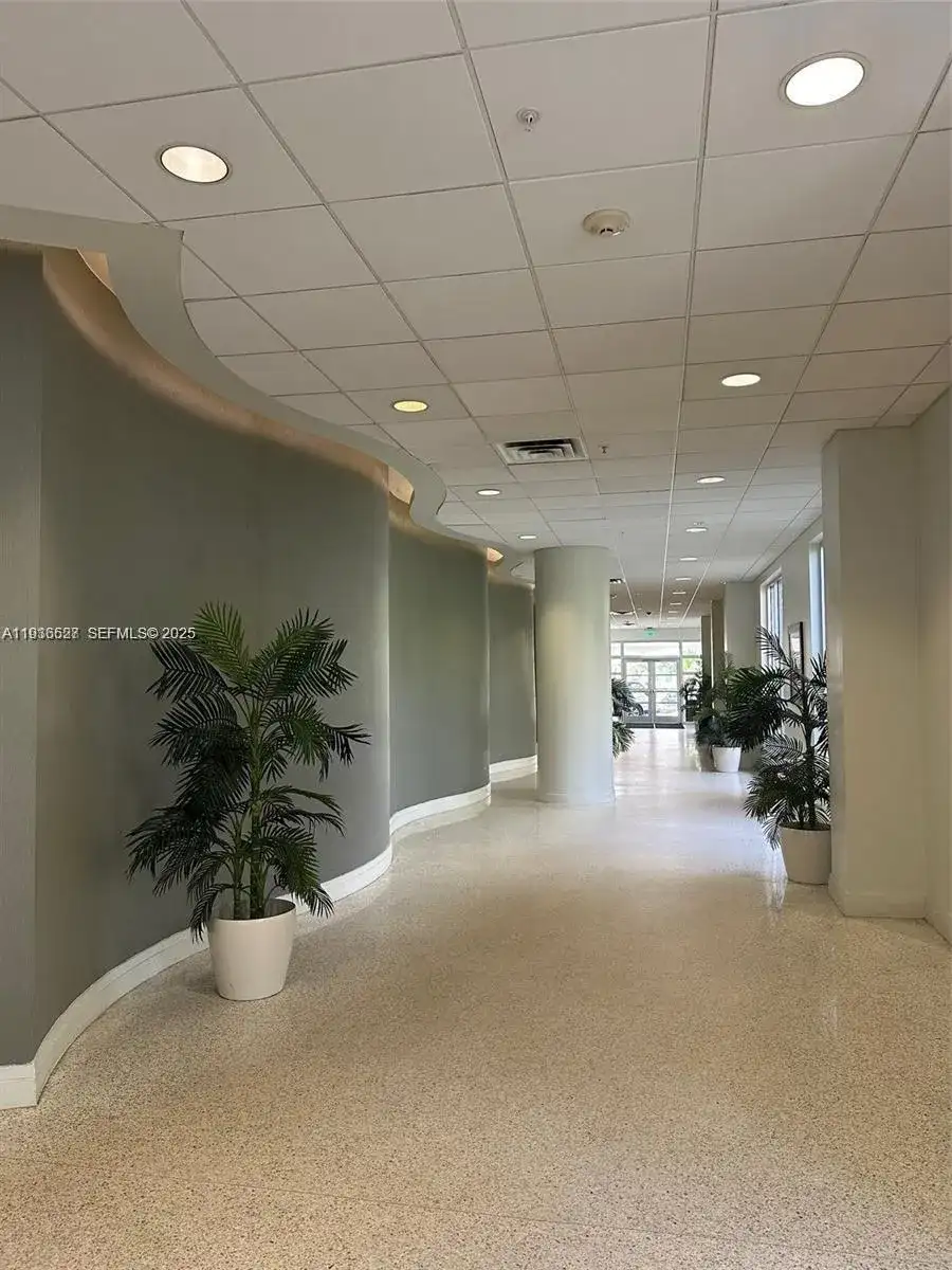 4001 S Ocean Dr, Hollywood FL 33019 photo 5