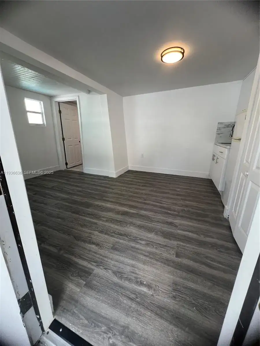 1999 NW 2nd St # 2, Miami FL 33125 photo 2
