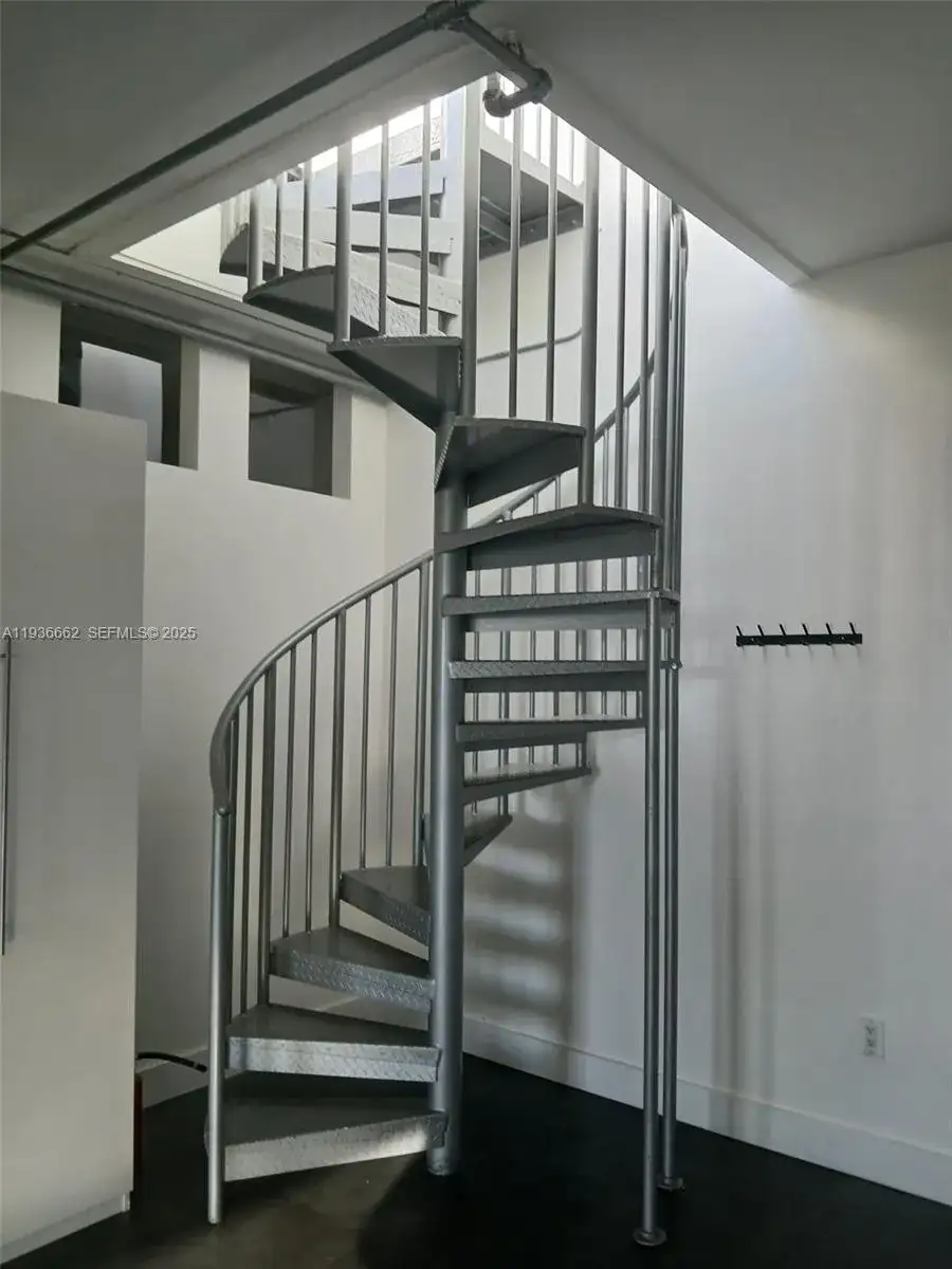 1700 Meridian Ave # 506, Miami Beach FL 33139 photo 3