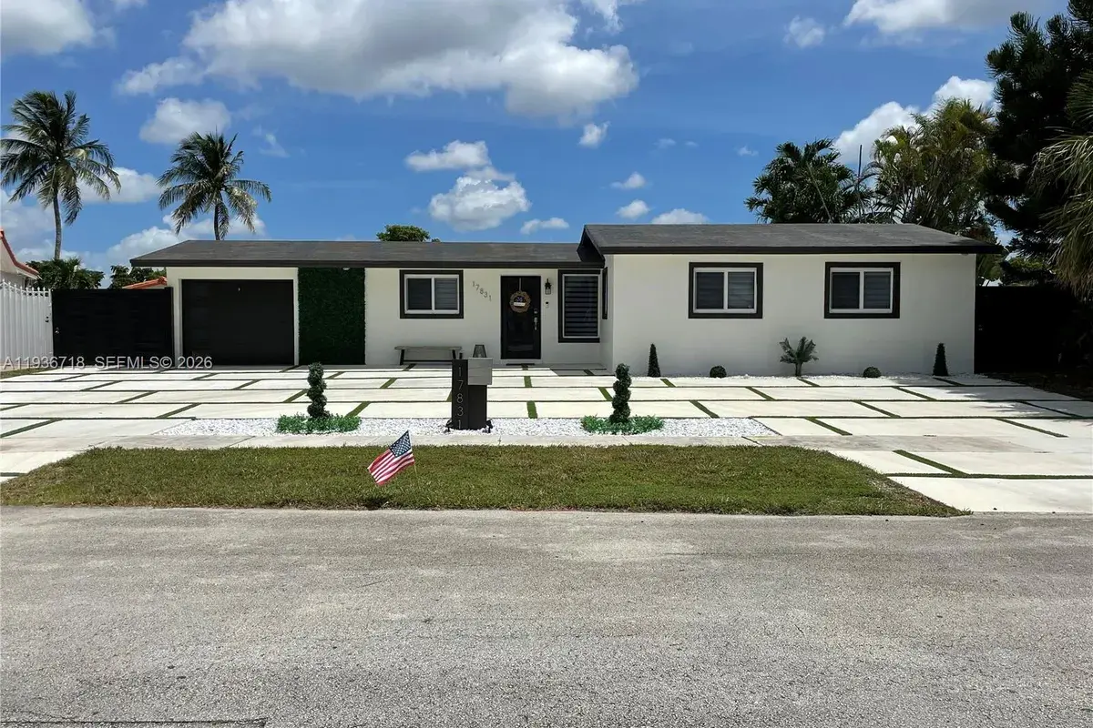 17831 NW 84th Ct, Miami FL 33015