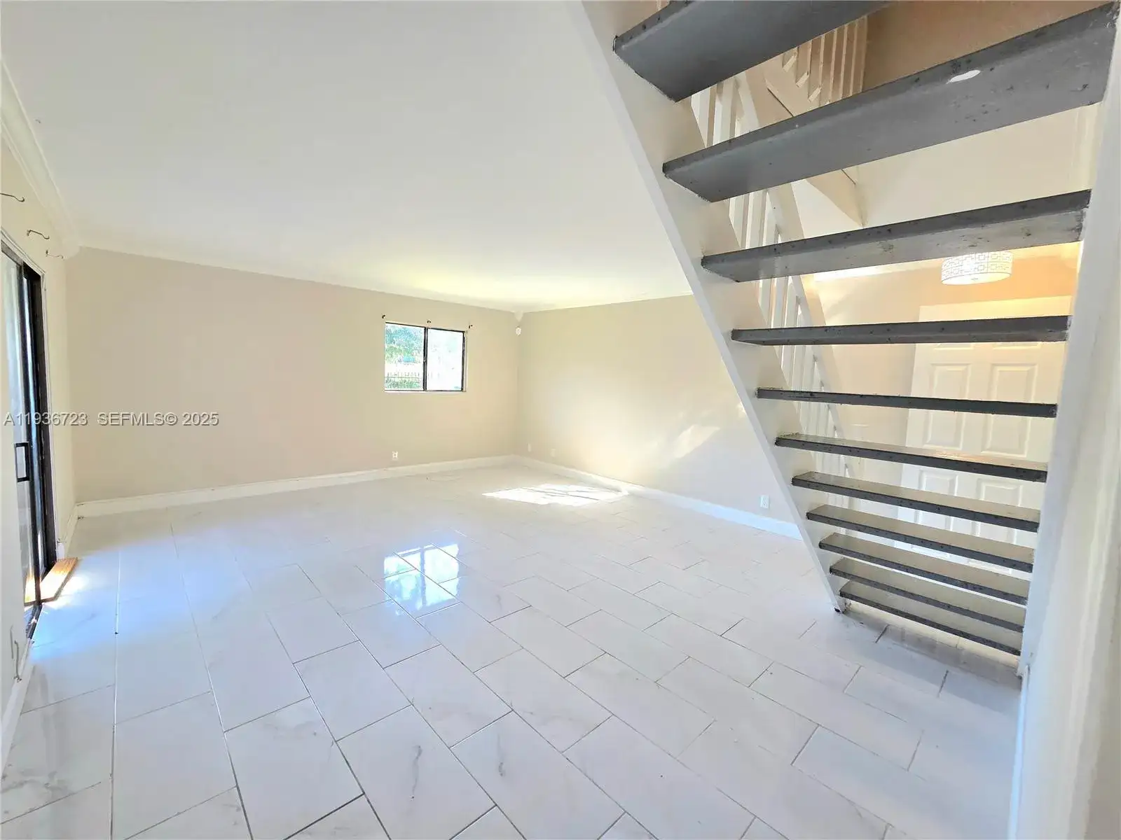 121 San Remo Blvd # 121, North Lauderdale FL 33068 photo 3