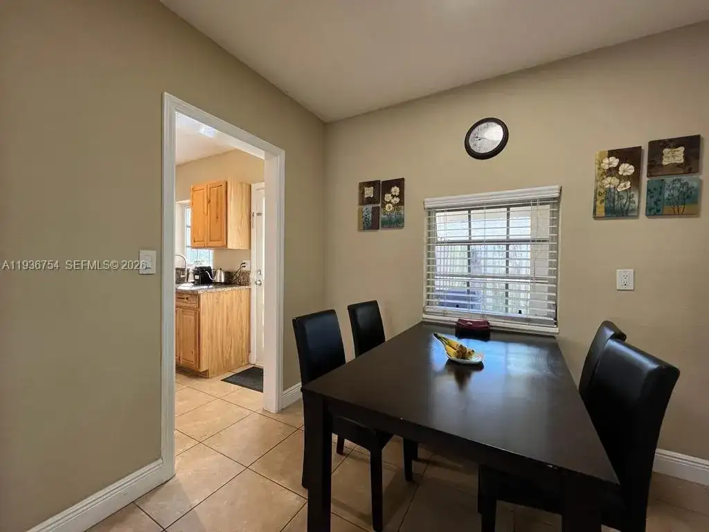 1414 NE 178th St, North Miami Beach FL 33162 photo 5