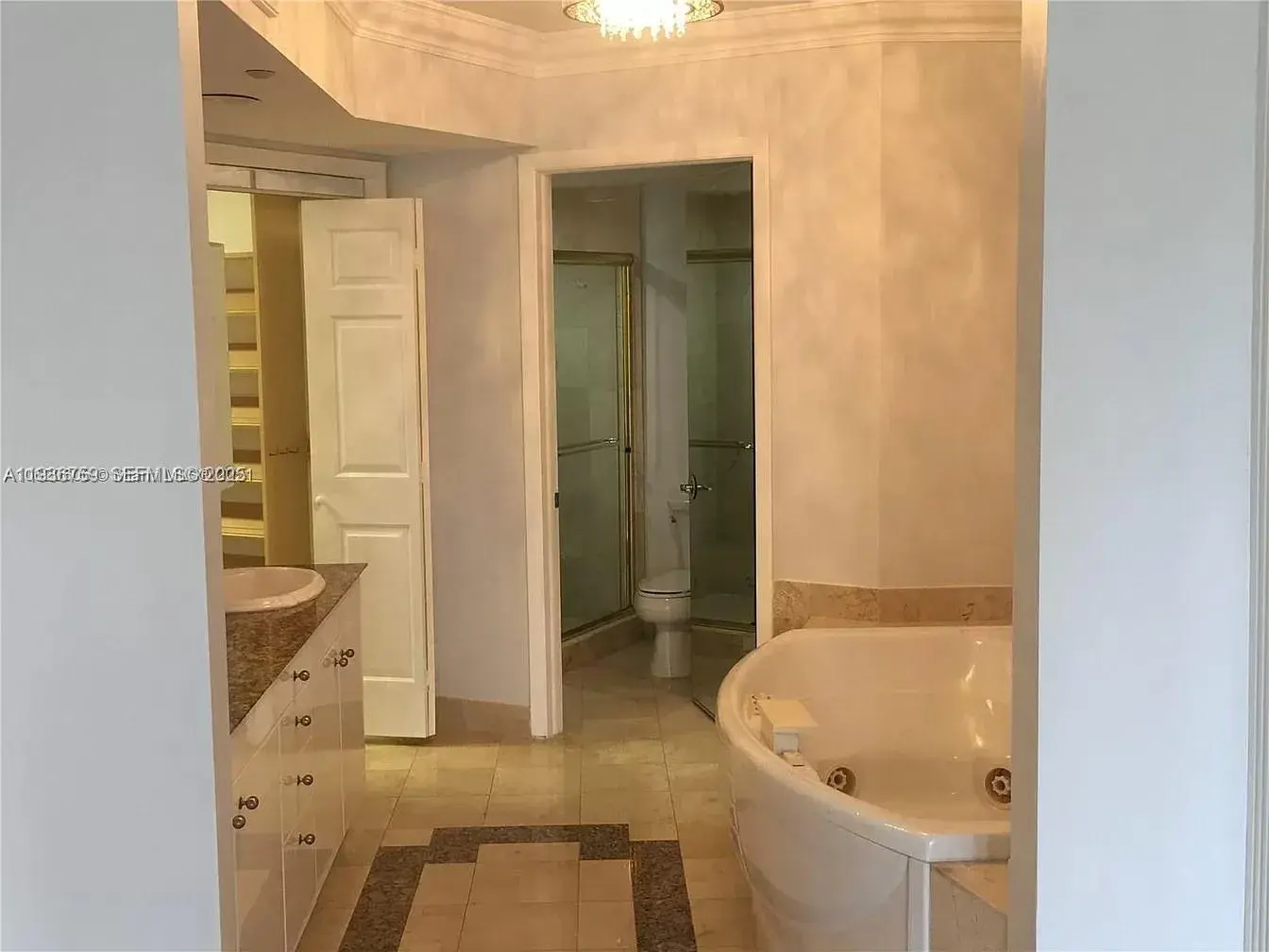 19333 Collins Ave # 1109, Sunny Isles Beach FL 33160