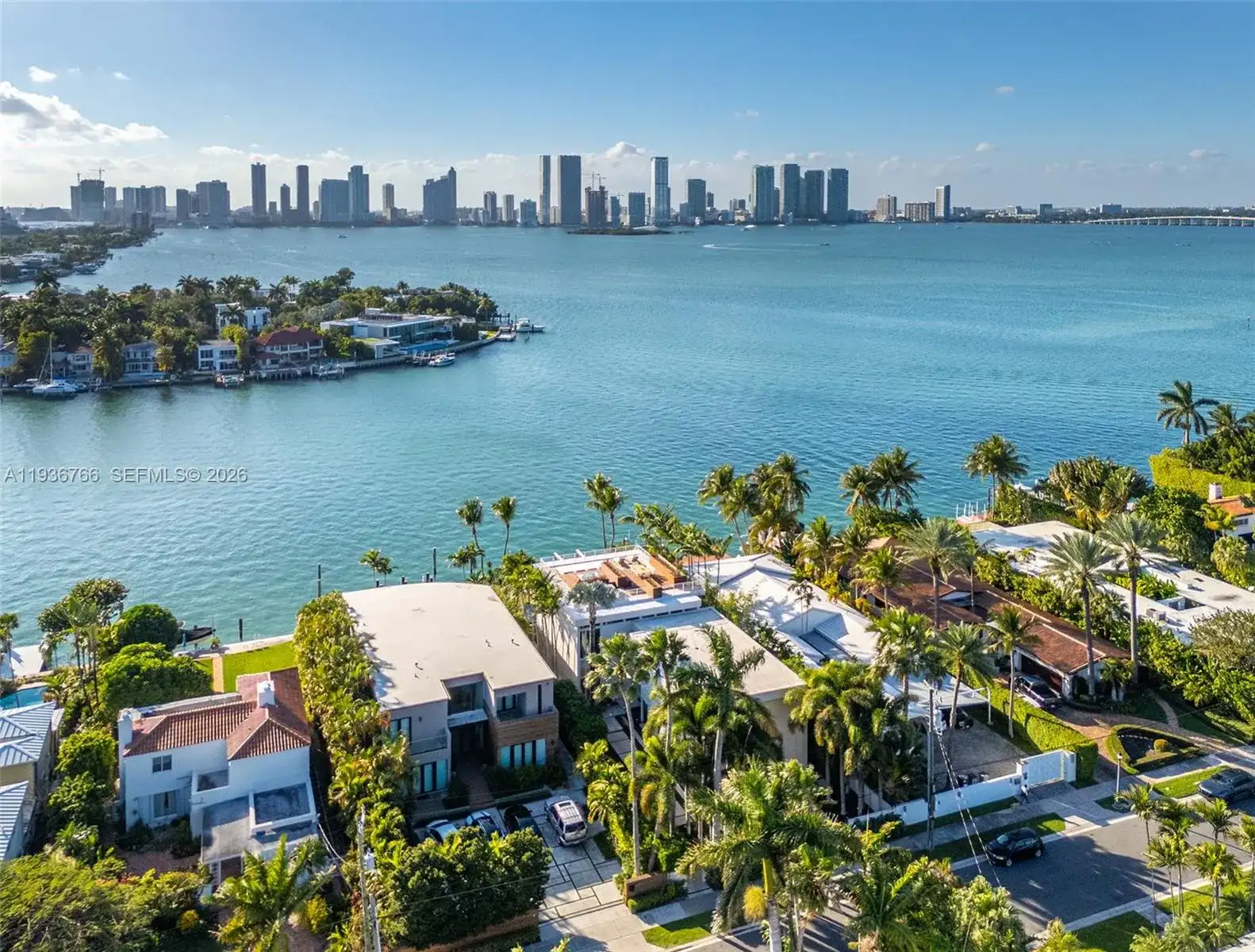 610 W Dilido Dr, Miami Beach FL 33139 photo 2