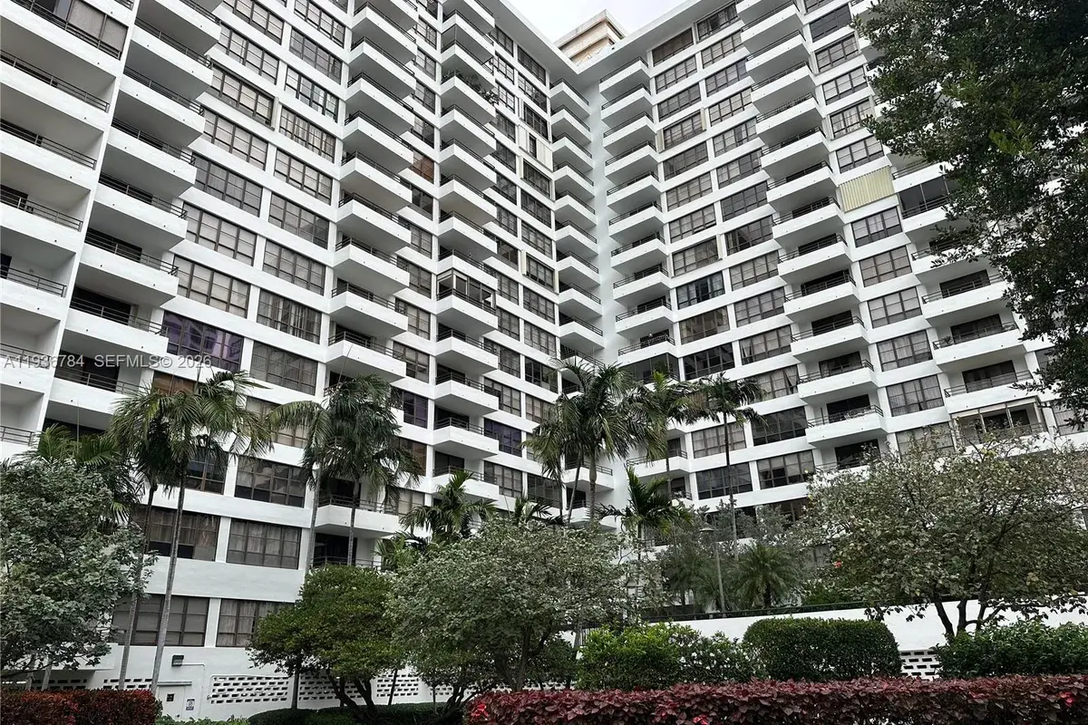 600 Three Islands Blvd # 1402, Hallandale Beach FL 33009