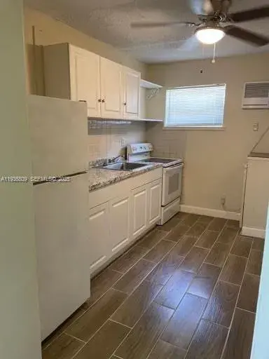 2930 NW 8th St # 2, Fort Lauderdale FL 33311