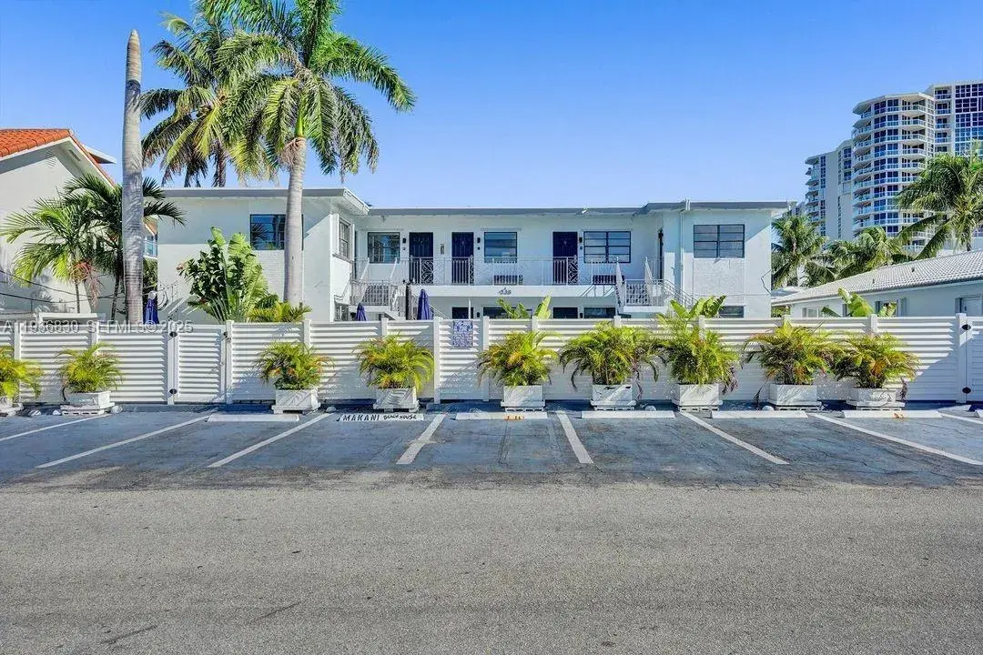 Residential Income for sale at 335 Desoto St, Hollywood FL 33019