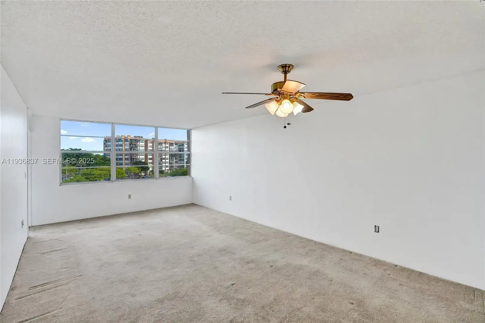1200 Saint Charles Pl # 413, Pembroke Pines FL 33026 photo 2