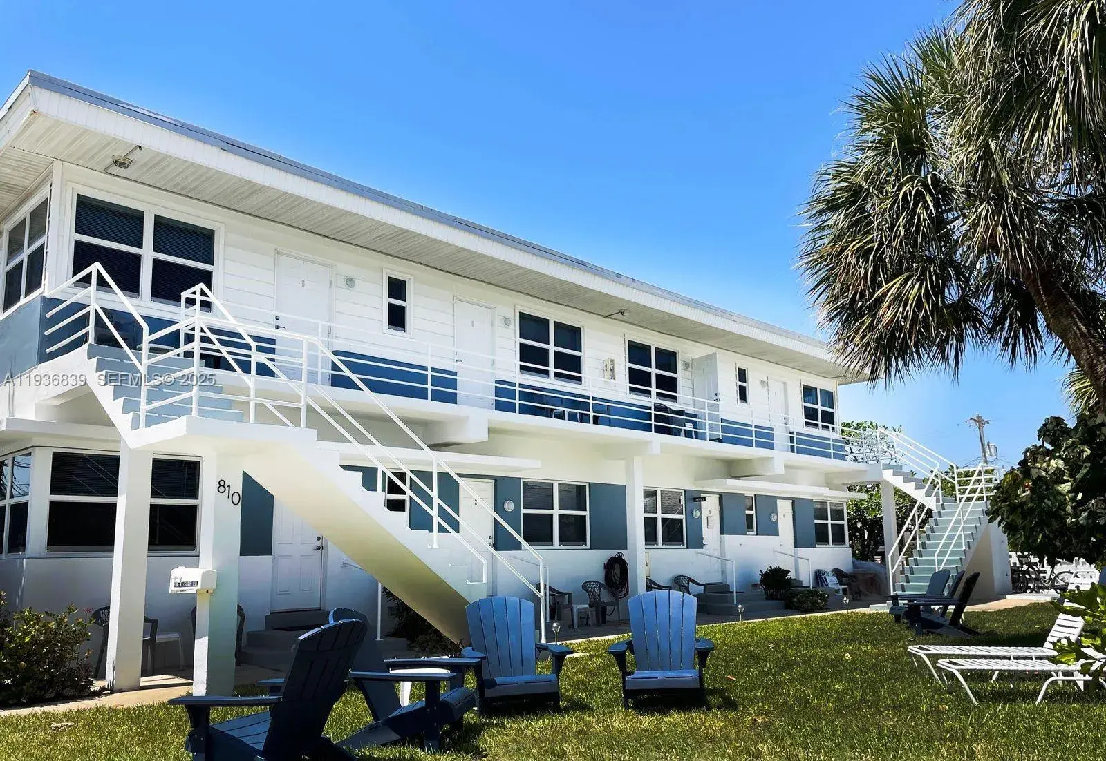Residential Income for sale at 810 S Surf Rd, Hollywood FL 33019