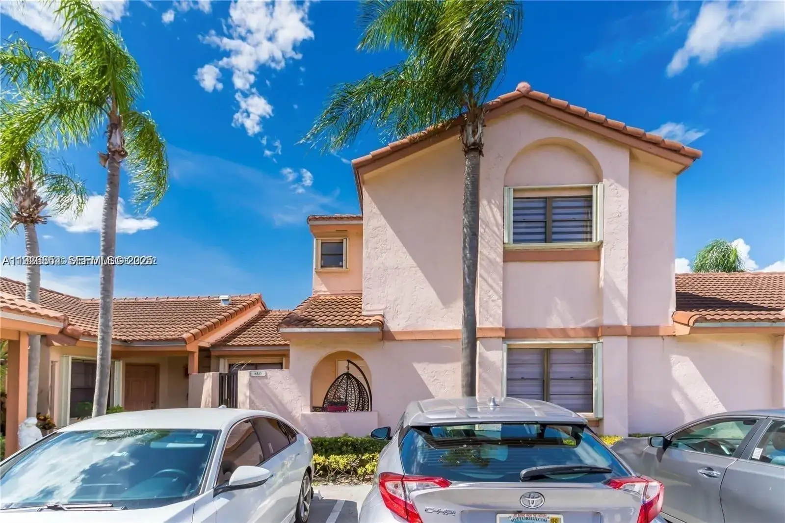 3 bedroom 2 bath Residential for sale at 6533 NW 170th Ln, Hialeah FL 33015