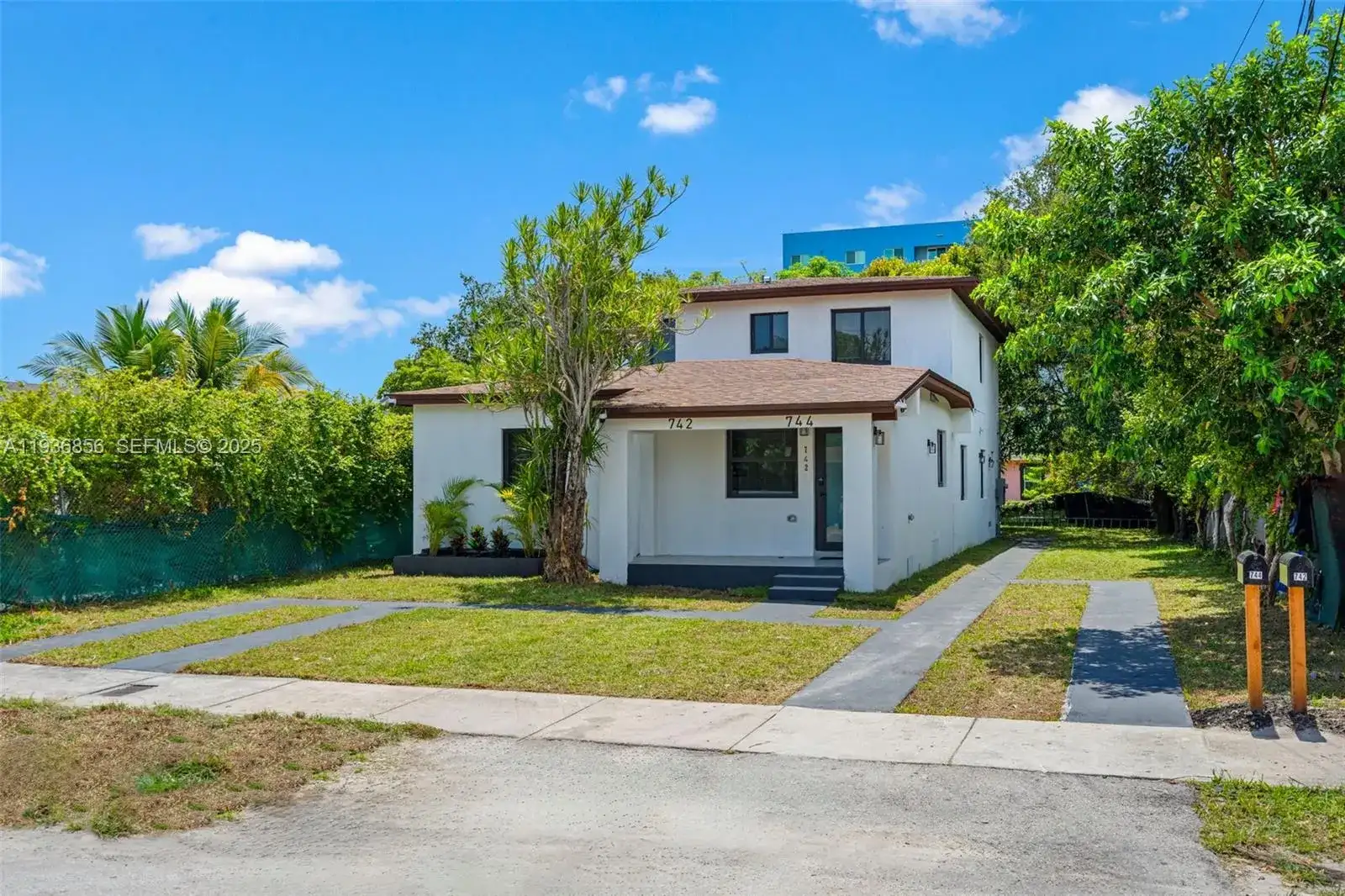 742 NW 70th St, Miami FL 33150 photo 4