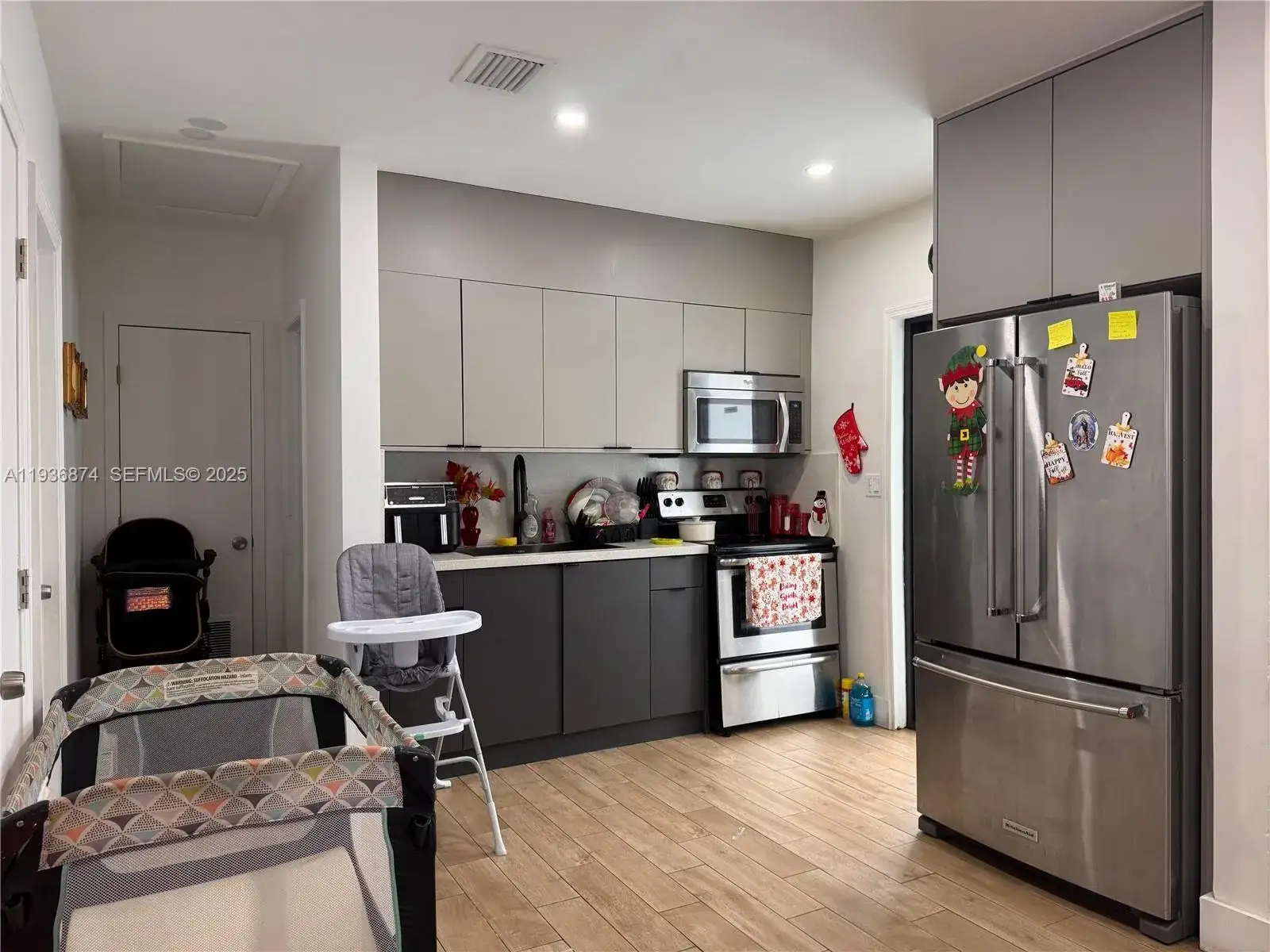 2775 SW 6th St, Miami FL 33135 photo 3