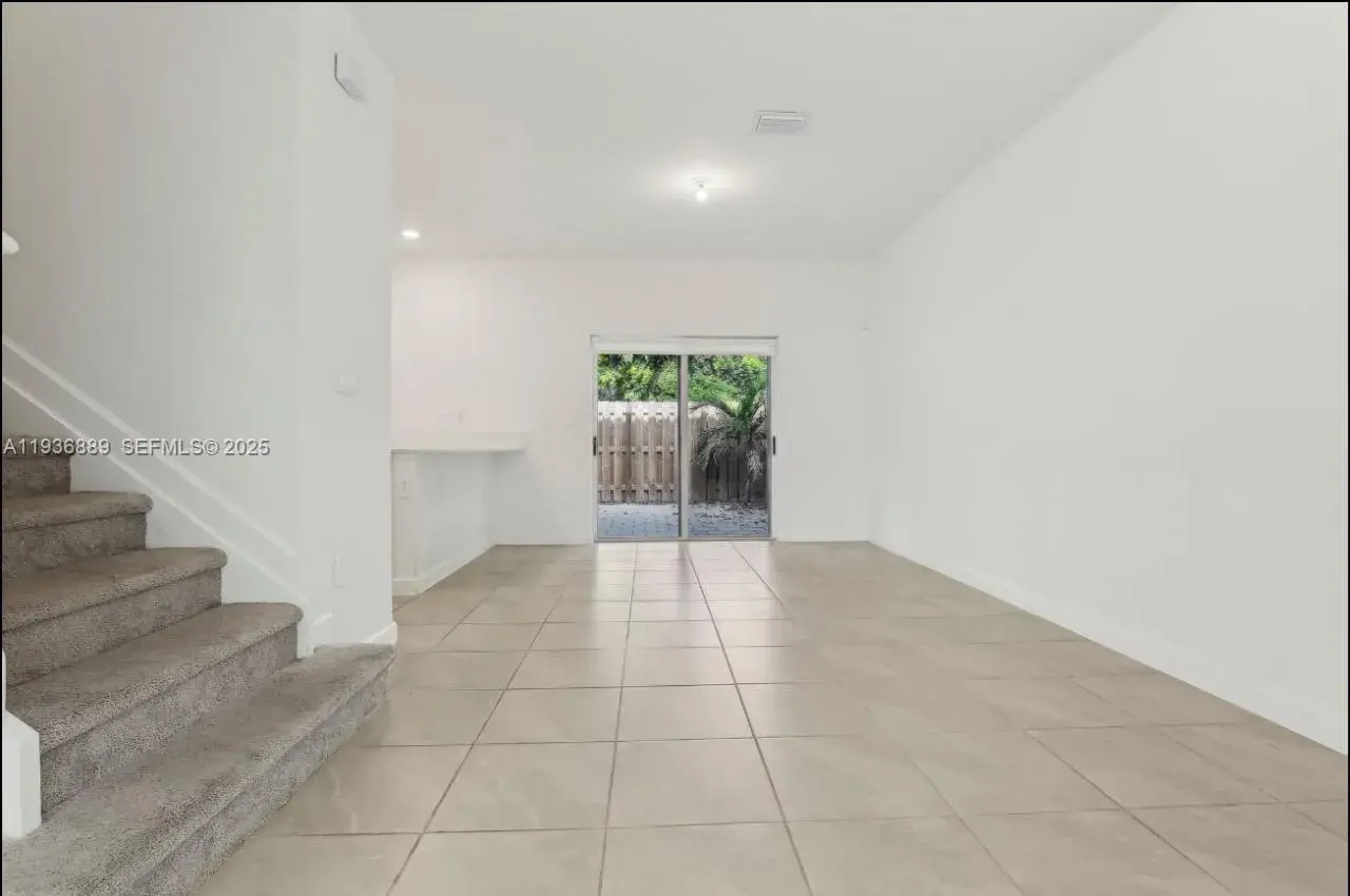 2645 SE 17th St, Homestead FL 33035