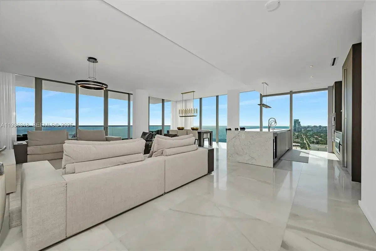 2000 S Ocean Dr # 30B, Hallandale Beach FL 33009