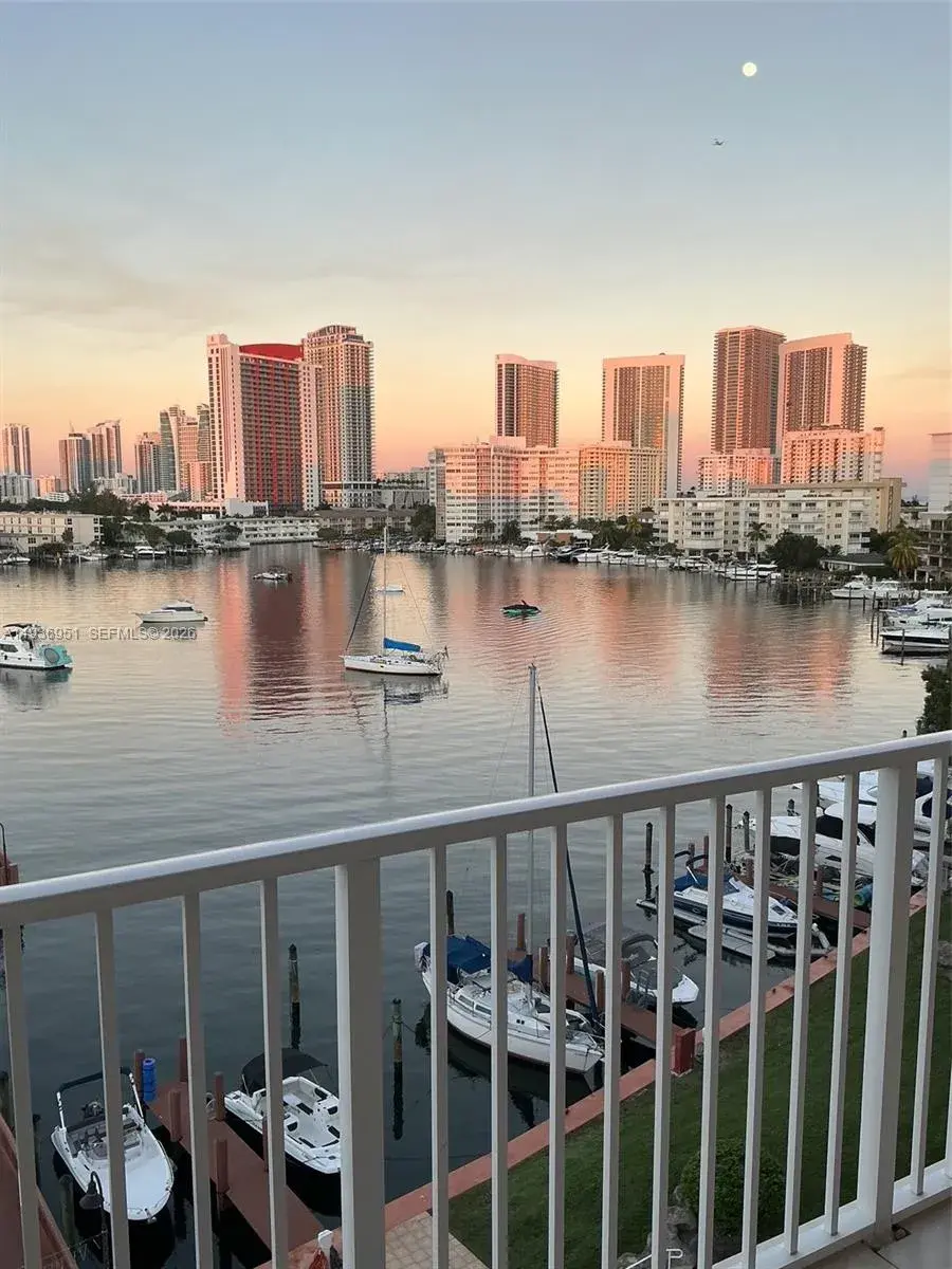 400 Golden Isles Dr # 55, Hallandale Beach FL 33009