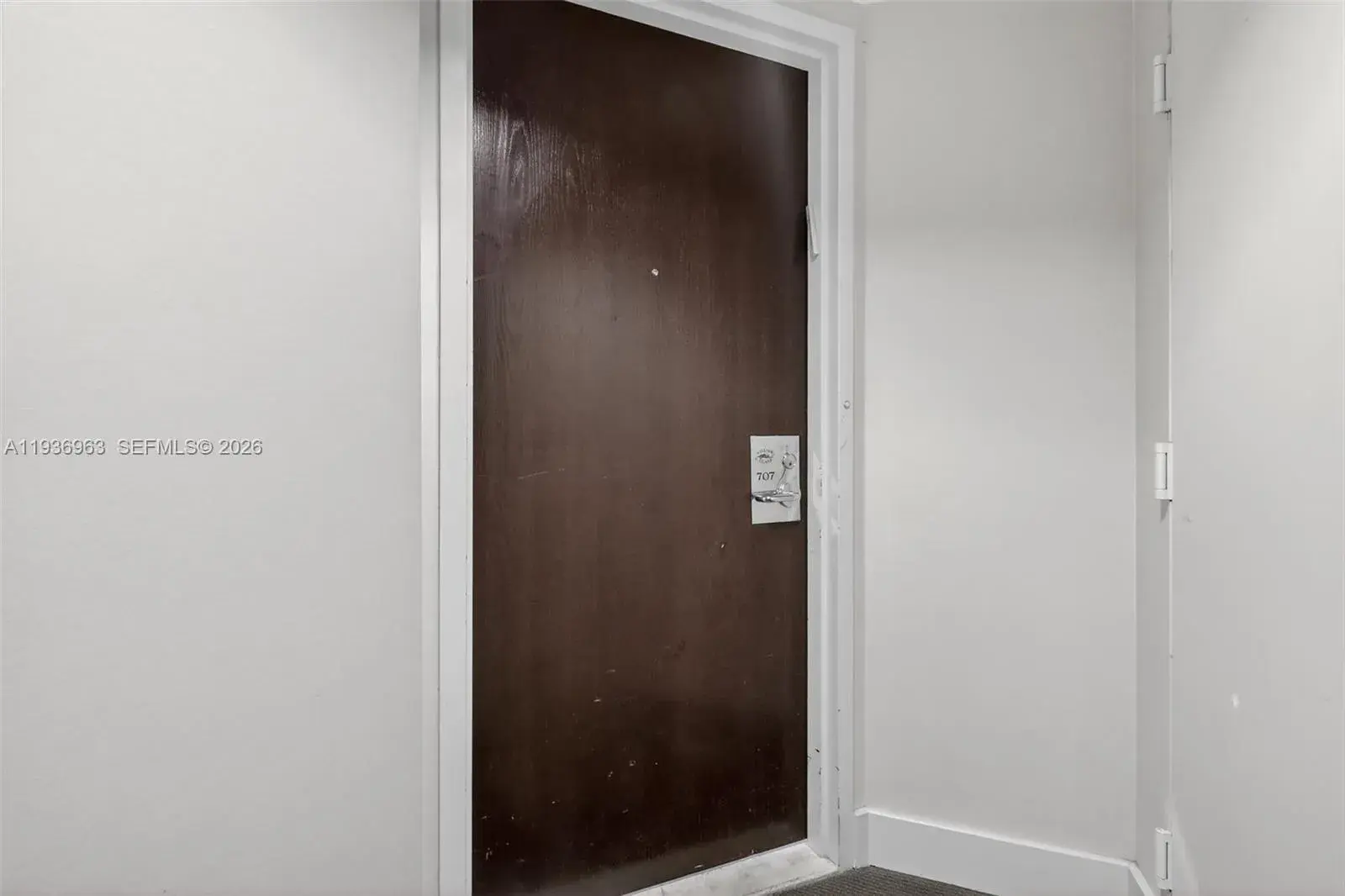 1000 Island Blvd # 707, Aventura FL 33160
