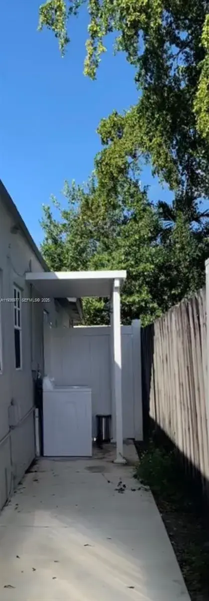 1625 Dewey St # 2, Hollywood FL 33020