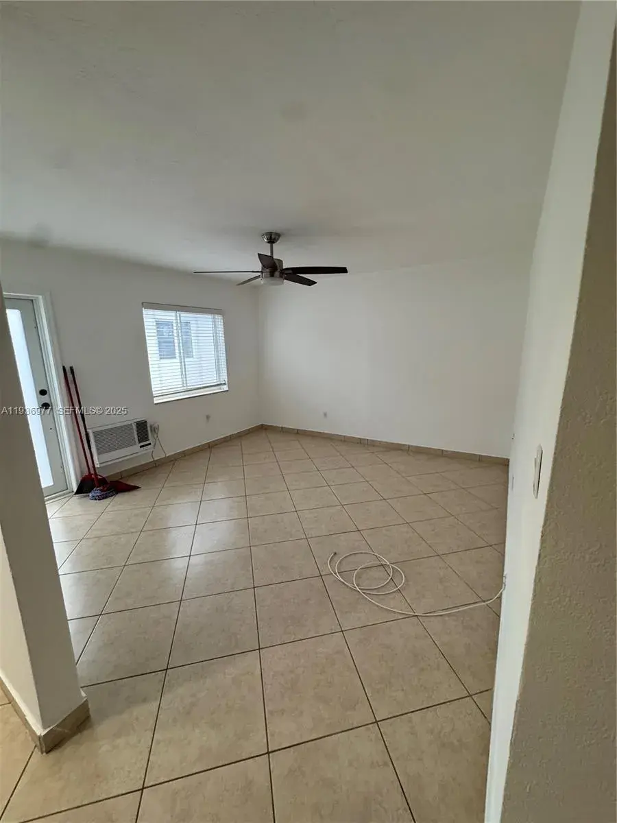 1625 Dewey St # 2, Hollywood FL 33020