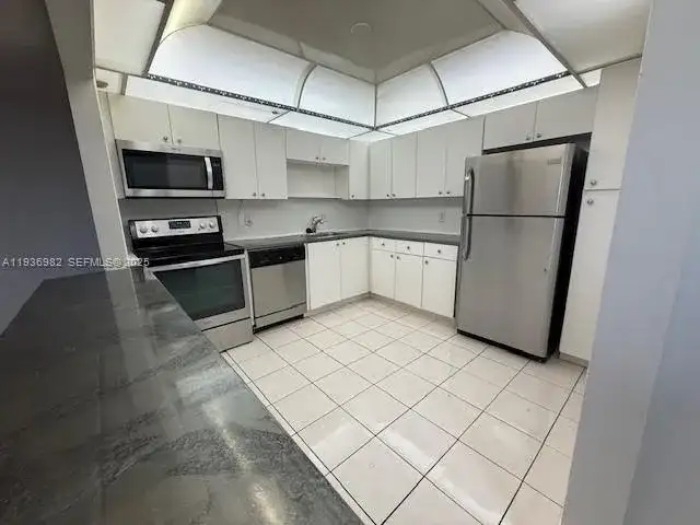 13499 Biscayne Blvd # 409, North Miami FL 33181 photo 3