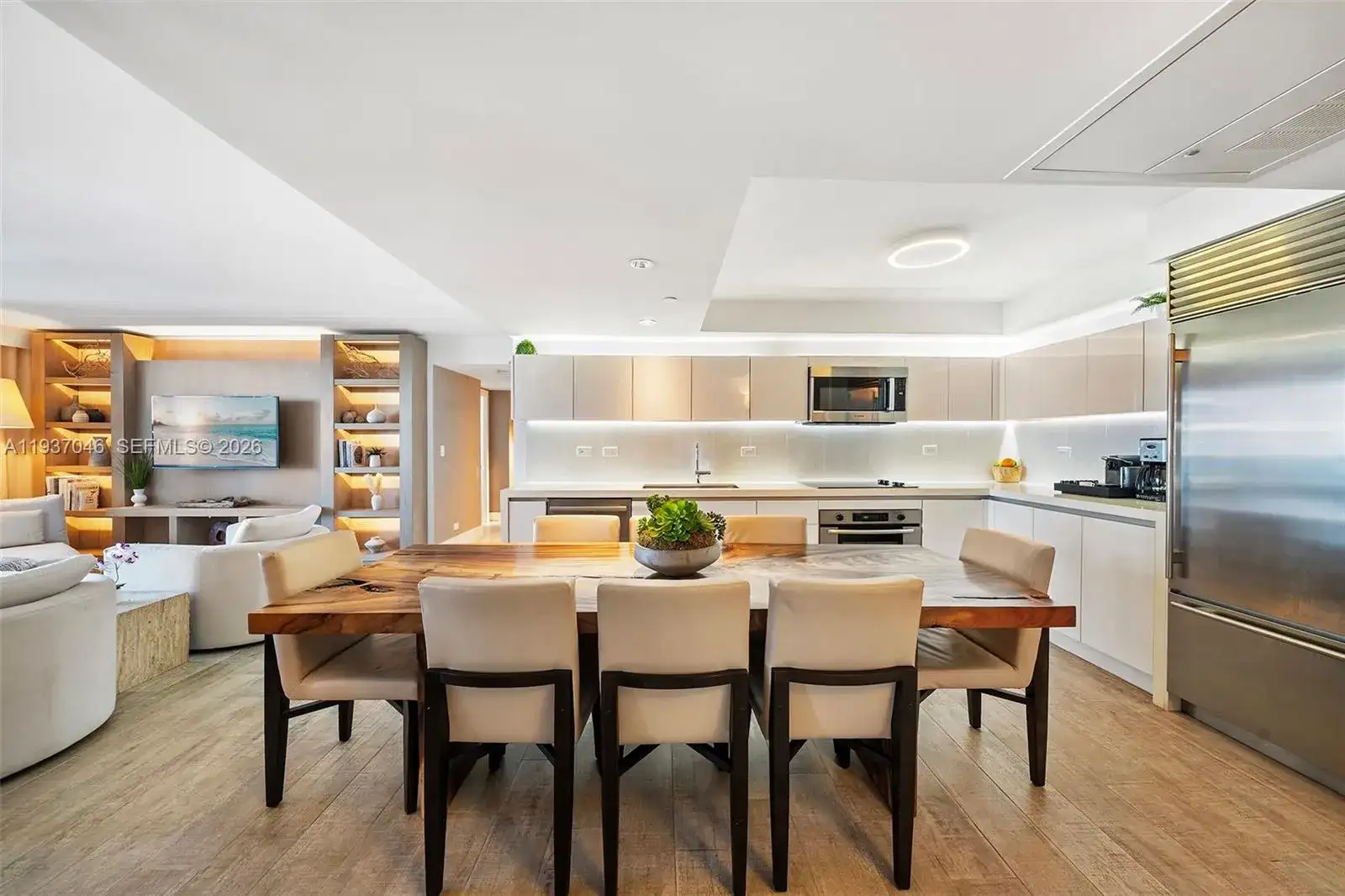 102 24th St # 1207, Miami Beach FL 33139 photo 2