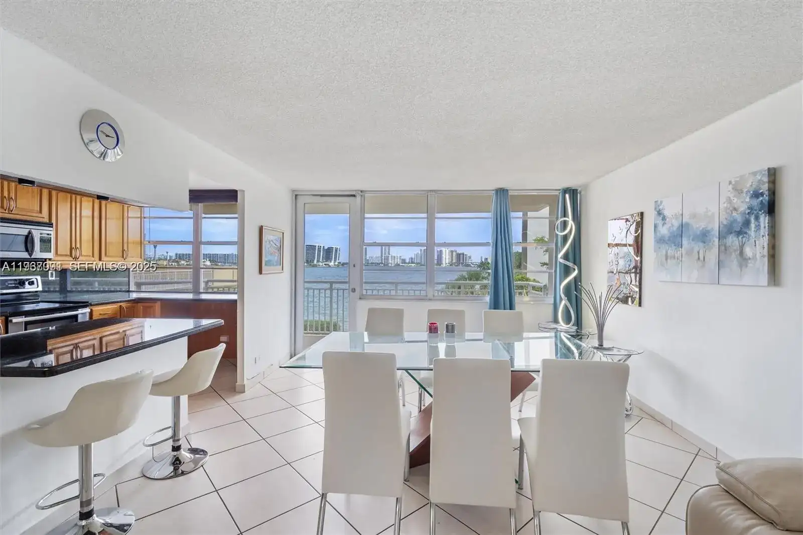 251 174th St # 218, Sunny Isles Beach FL 33160 photo 2