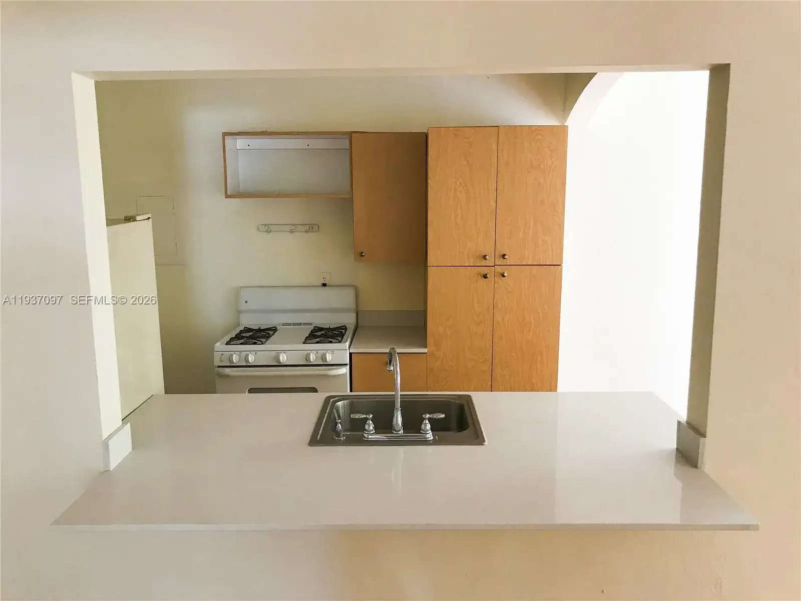 700 W 51st St # 5, Miami Beach FL 33140 photo 4