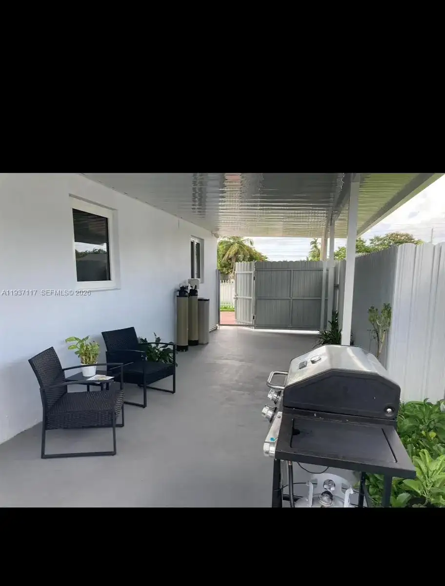 11860 SW 35th St # 1, Miami FL 33175 photo 2