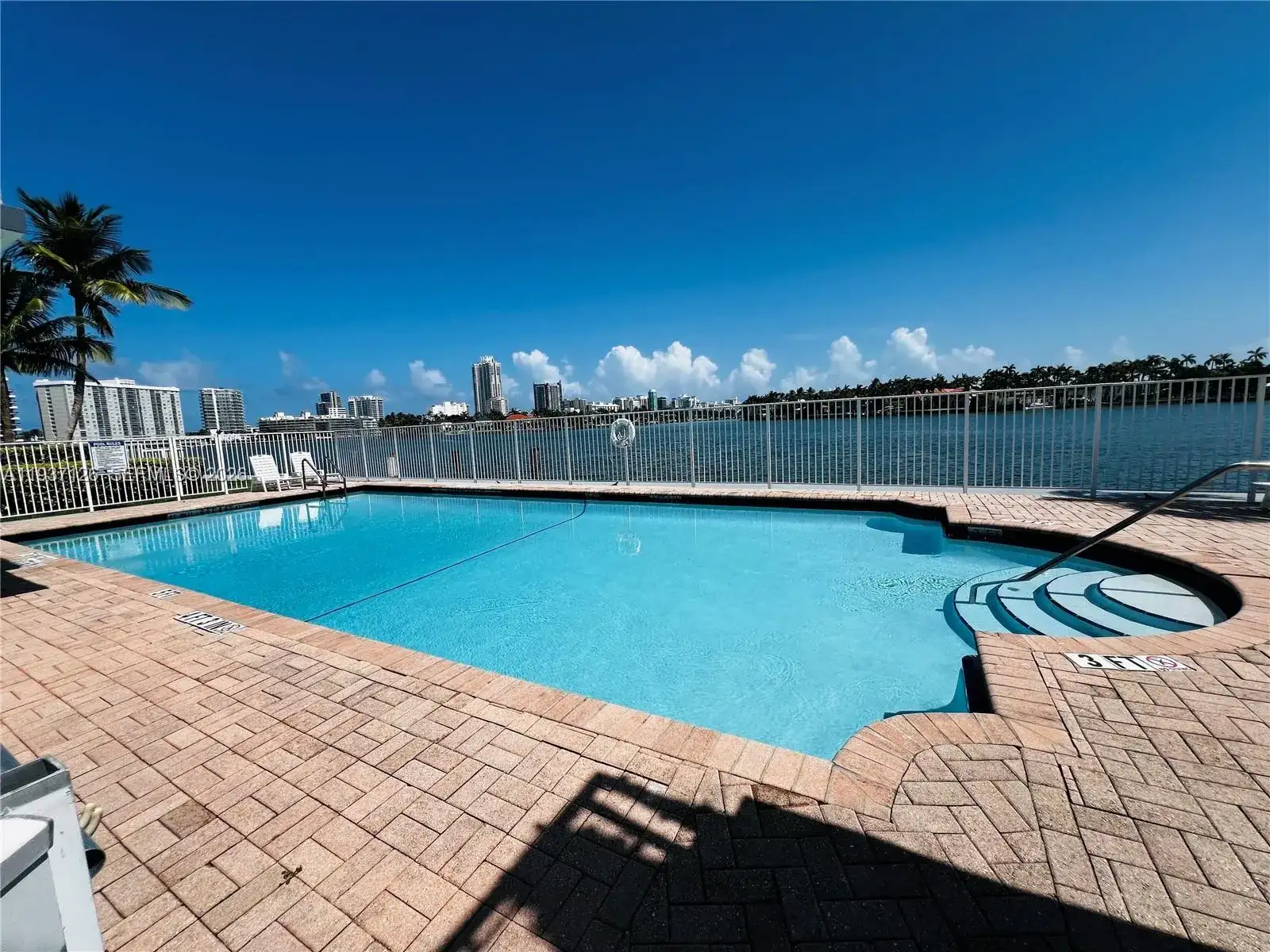 946 Bay Dr # 2, Miami Beach FL 33141 photo 2